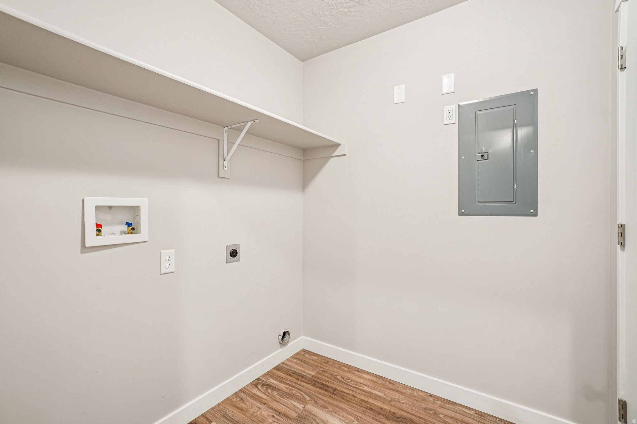 WELLINGTON PLACE - Residential