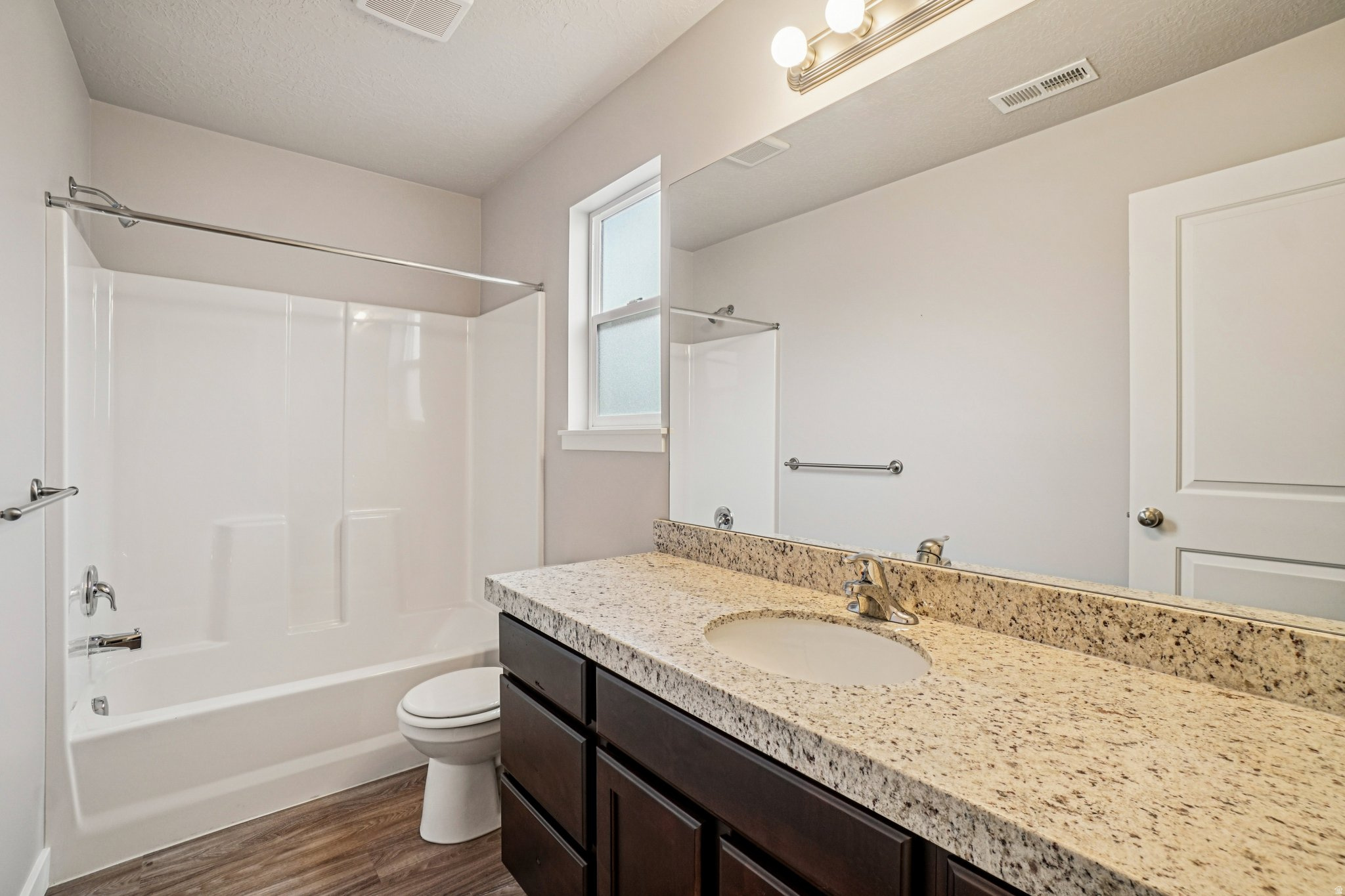 WELLINGTON PLACE - Residential