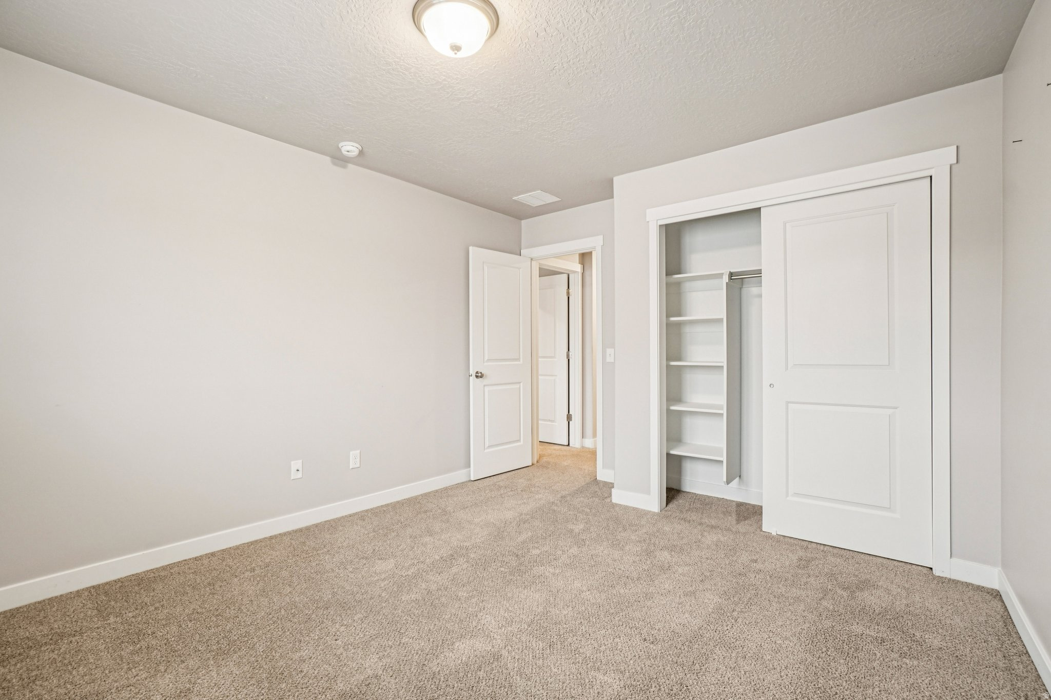 WELLINGTON PLACE - Residential