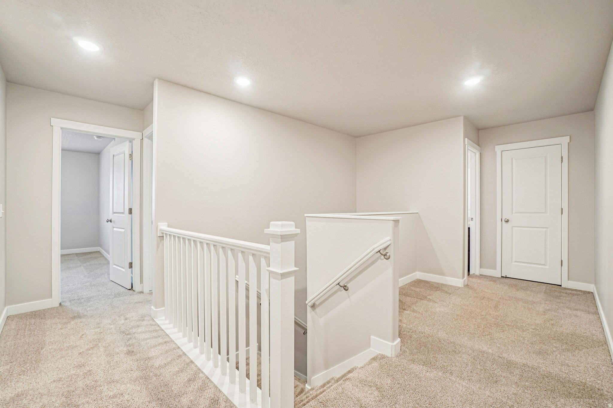 WELLINGTON PLACE - Residential