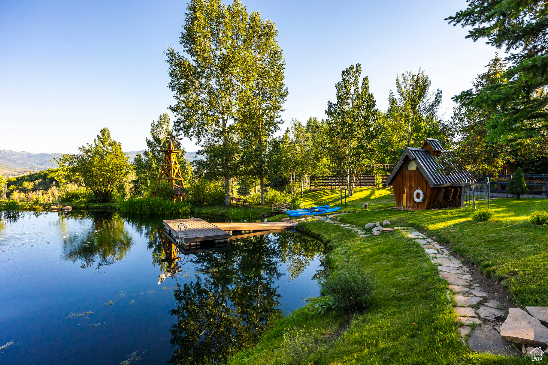 GOSHAWK RANCH - Residential