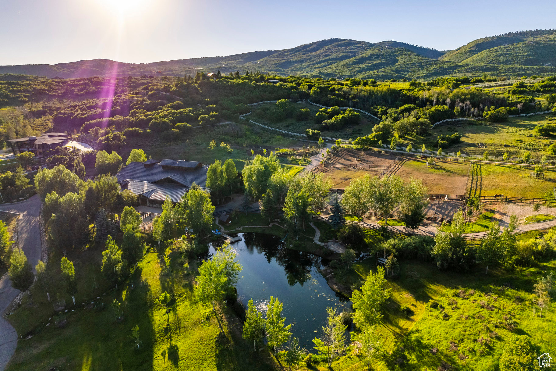 GOSHAWK RANCH - Residential