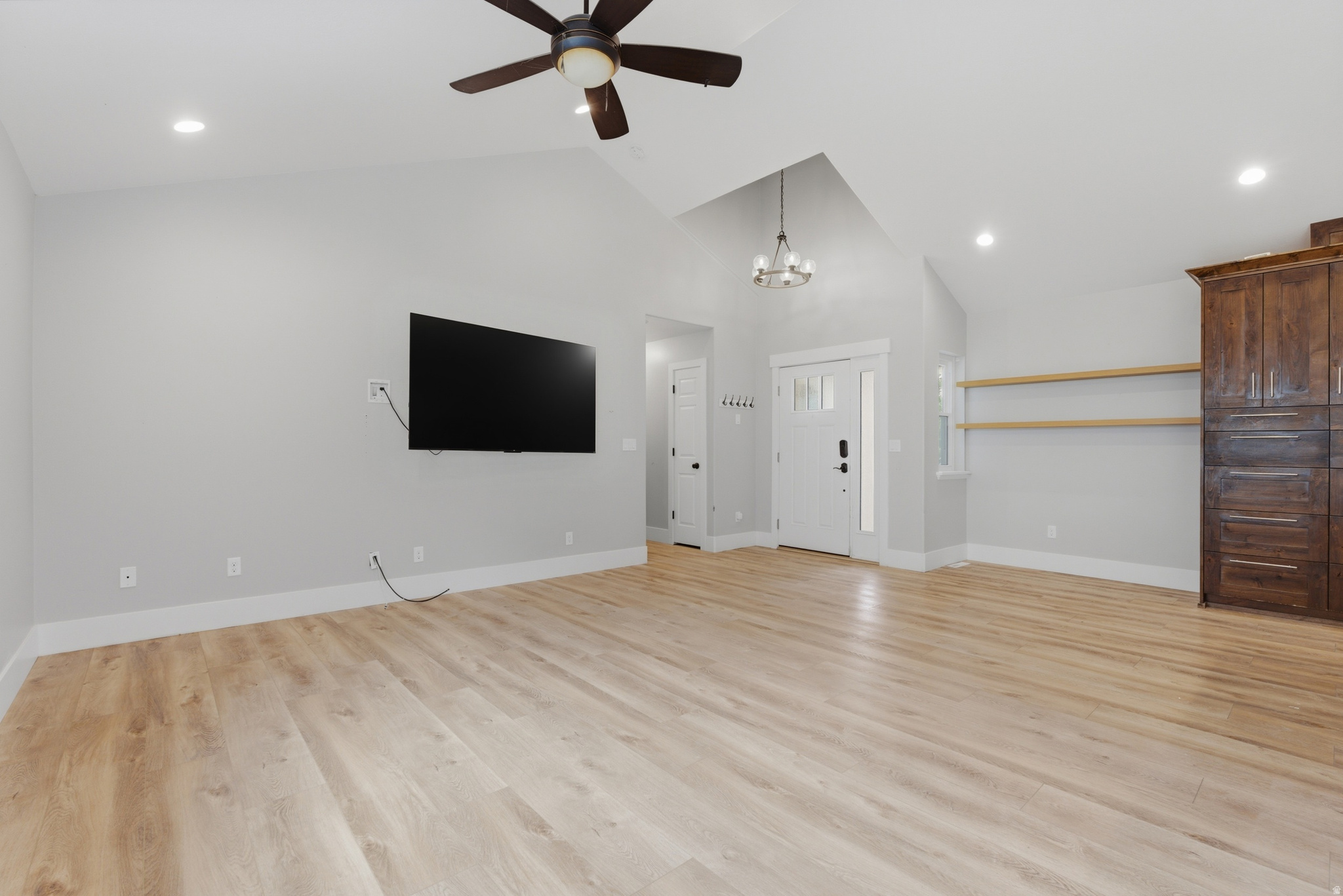WADE SPRINGS - Residential