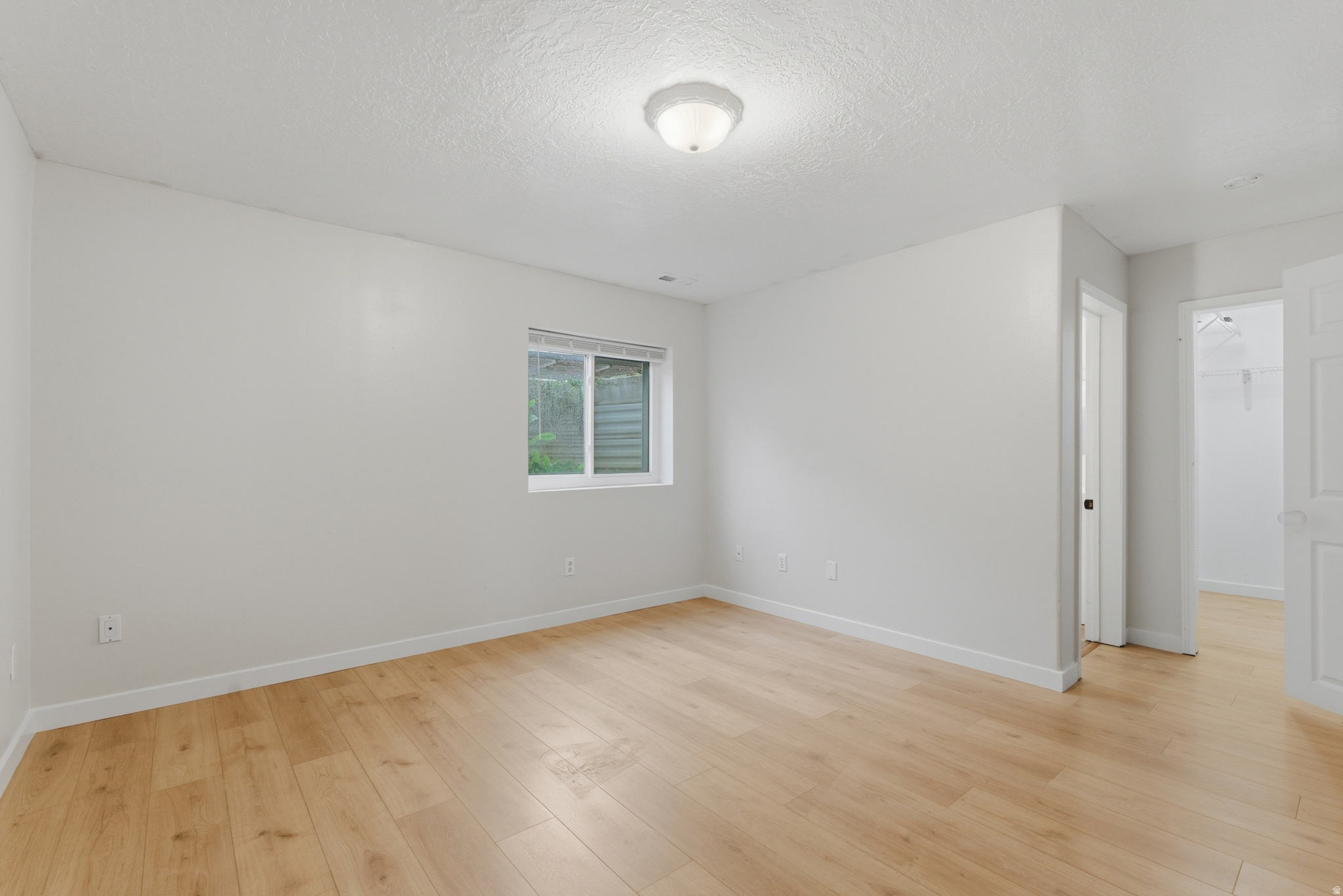 WADE SPRINGS - Residential
