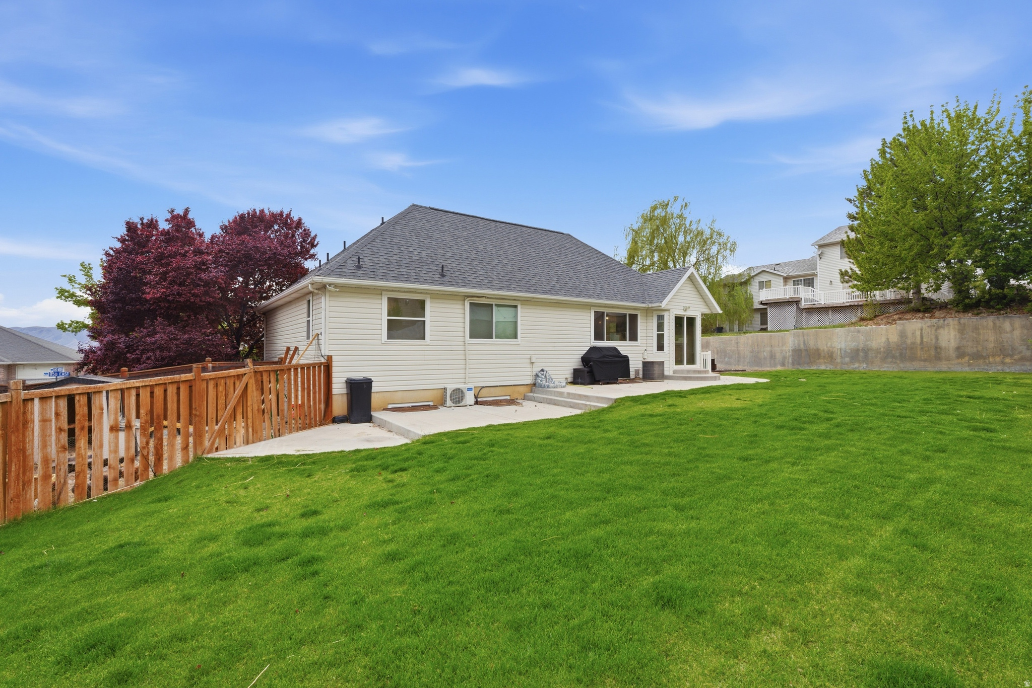 WADE SPRINGS - Residential