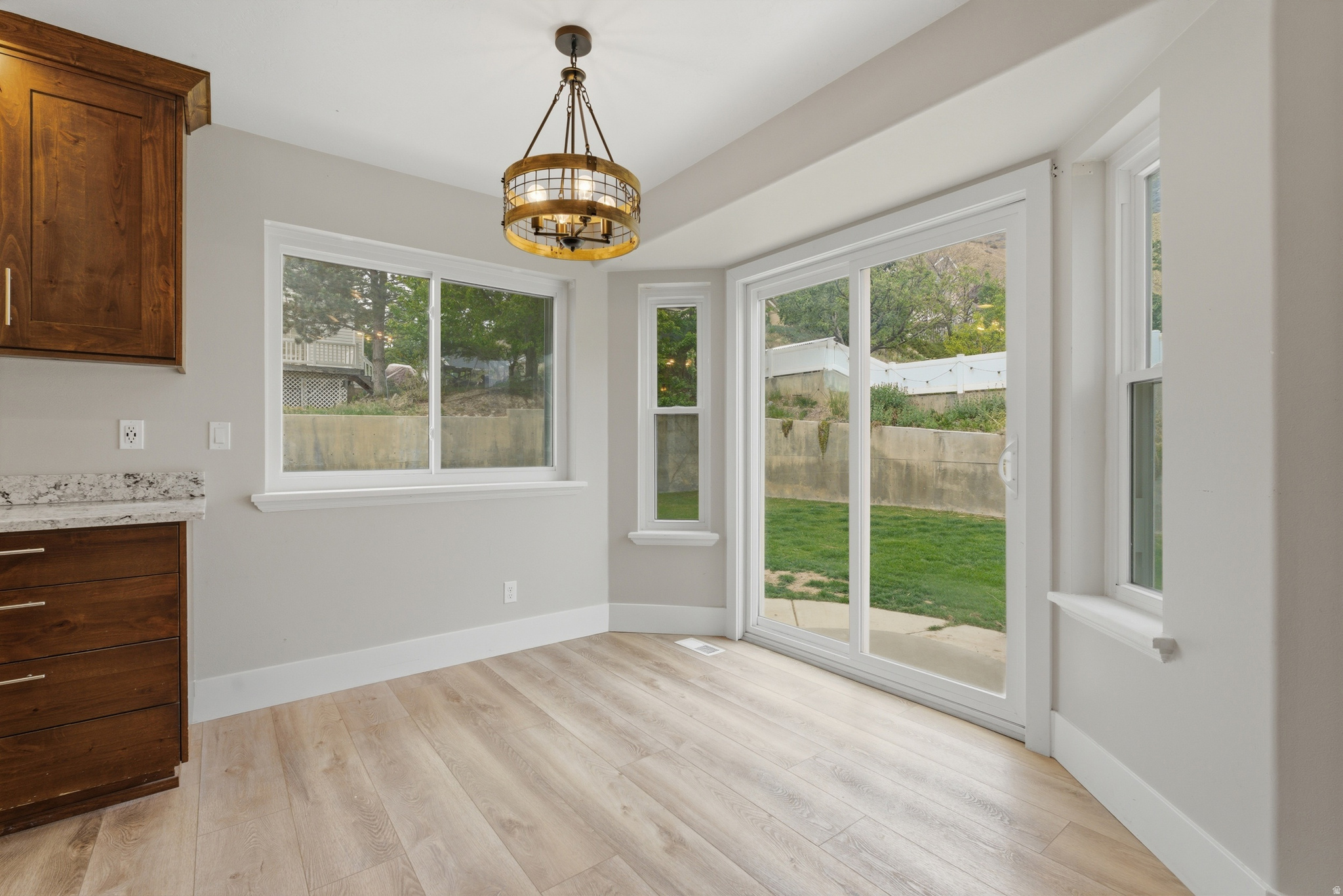 WADE SPRINGS - Residential