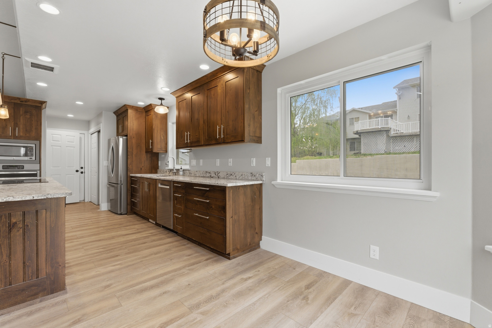 WADE SPRINGS - Residential