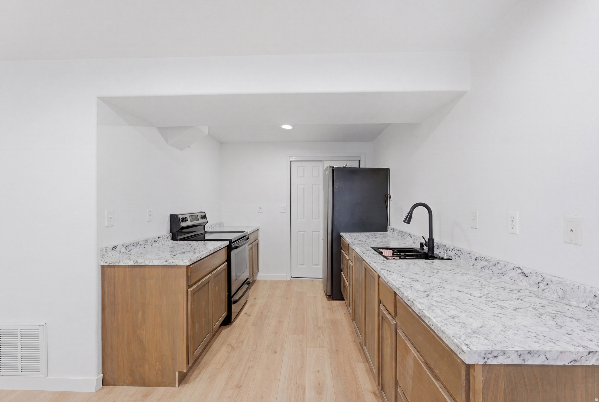 WADE SPRINGS - Residential
