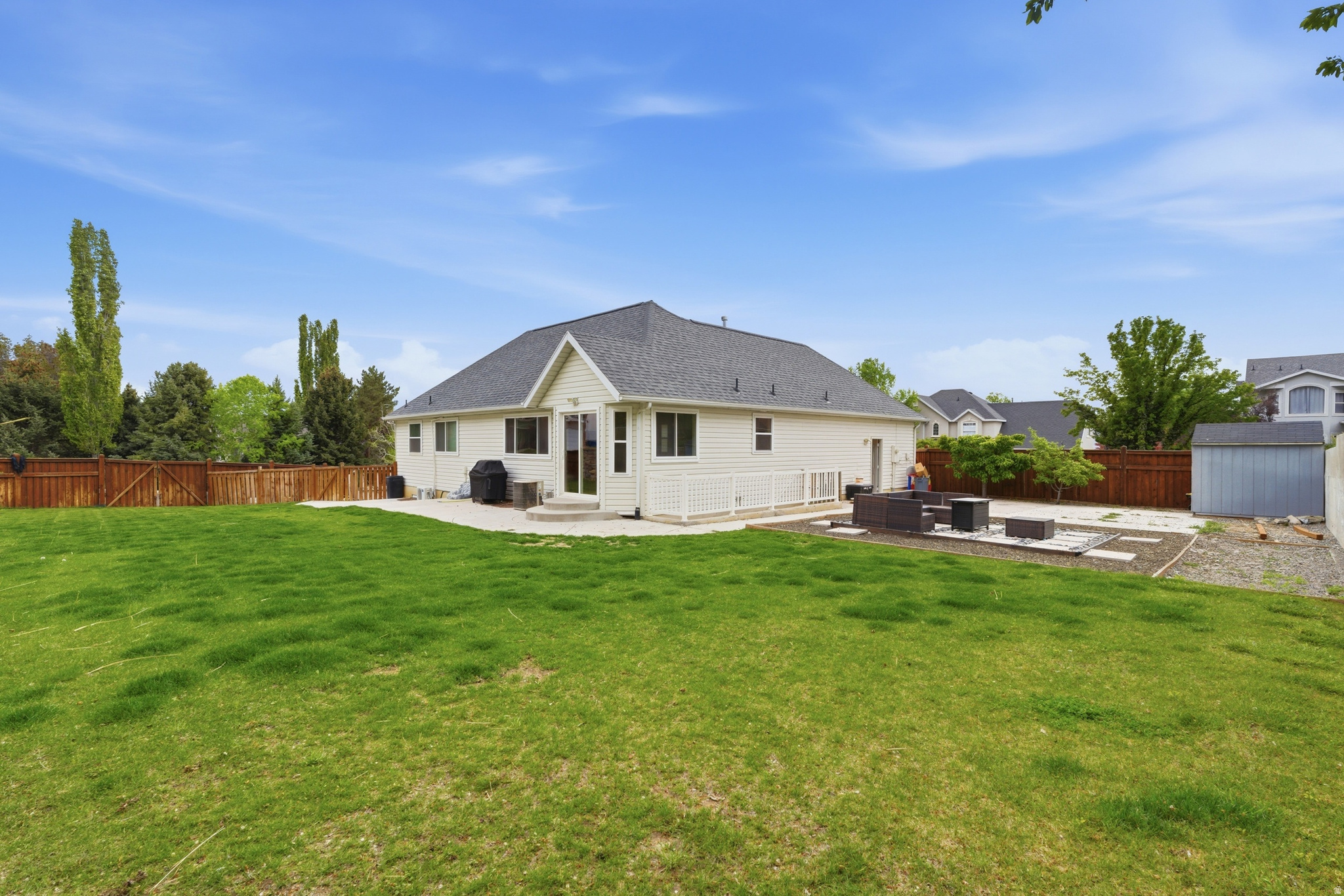 WADE SPRINGS - Residential