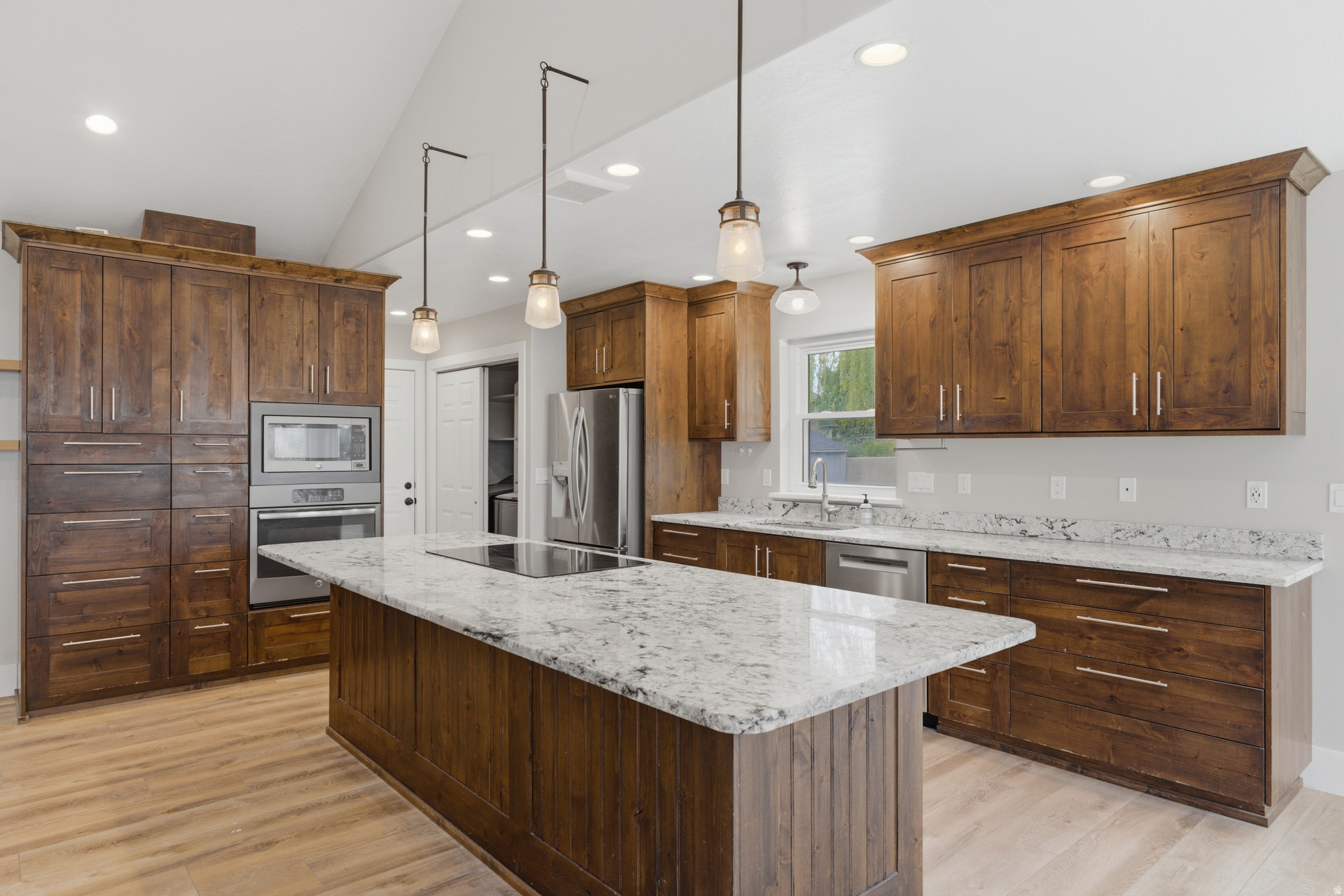 WADE SPRINGS - Residential
