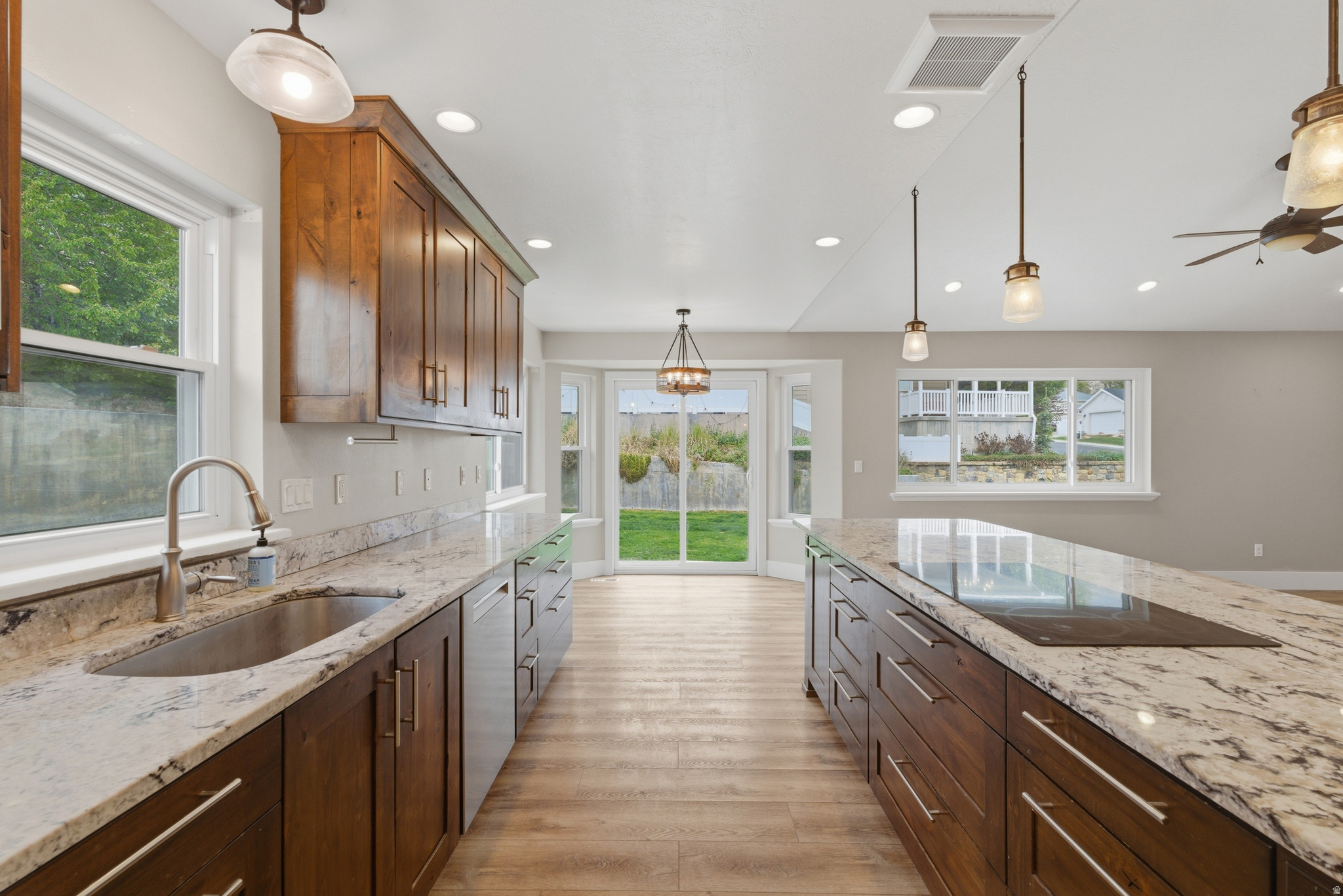 WADE SPRINGS - Residential