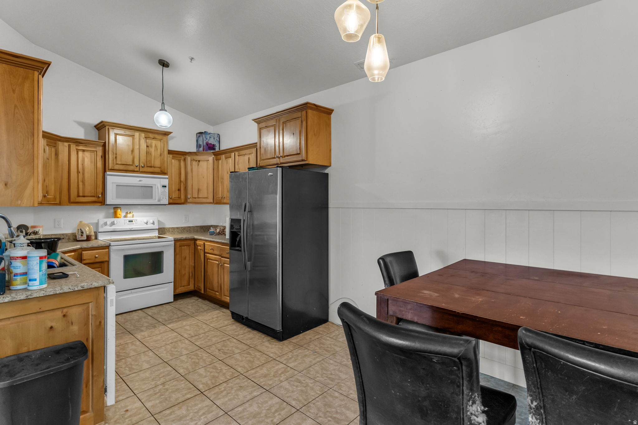 RIDGESTONE CONDOS - Residential