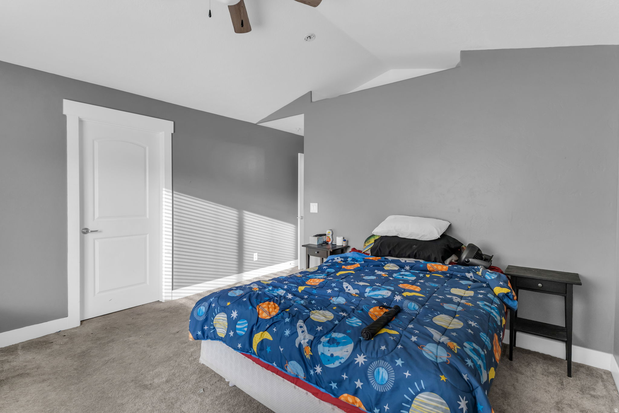 RIDGESTONE CONDOS - Residential