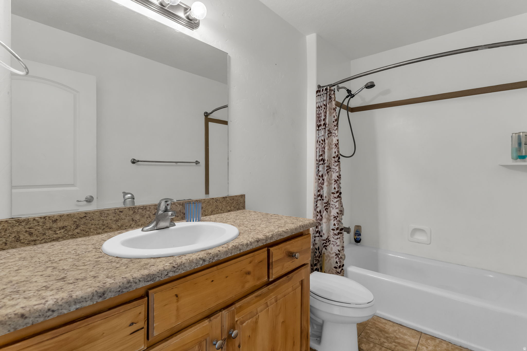 RIDGESTONE CONDOS - Residential