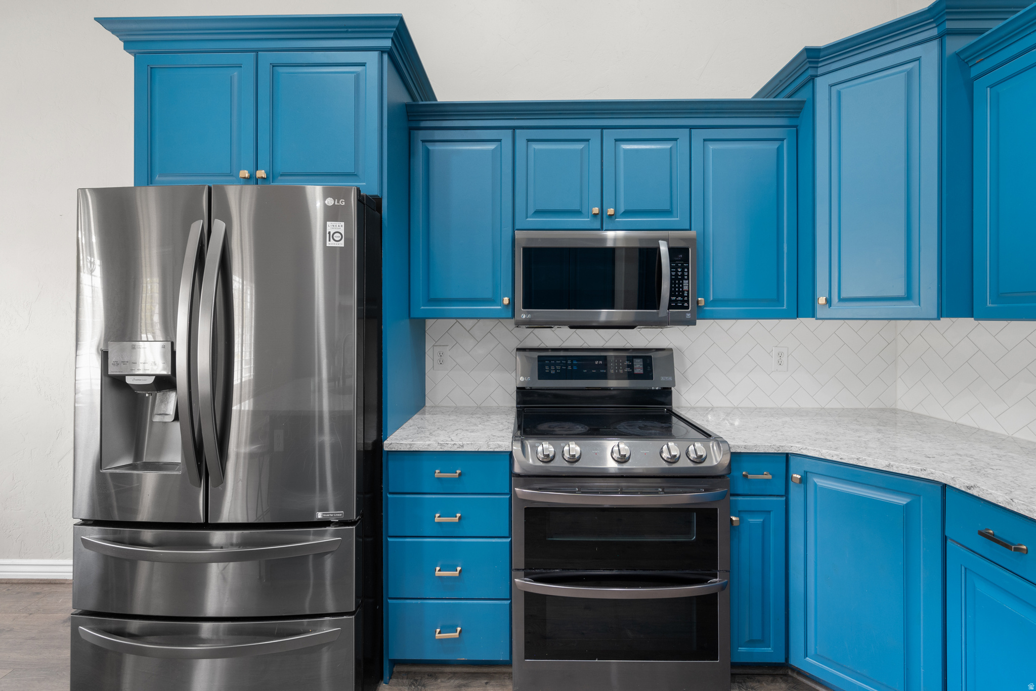 MEADOWS - Residential