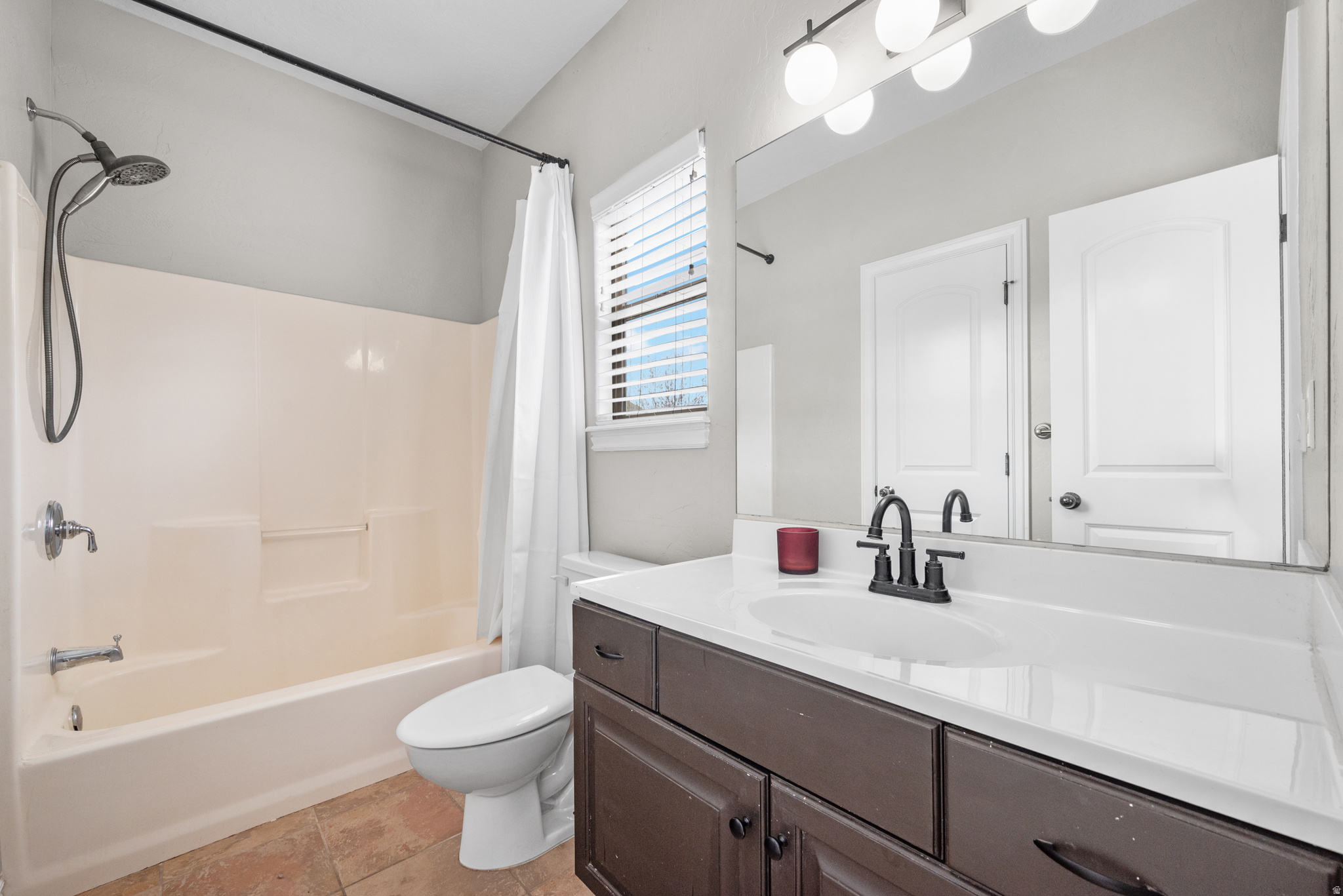 MEADOWS - Residential