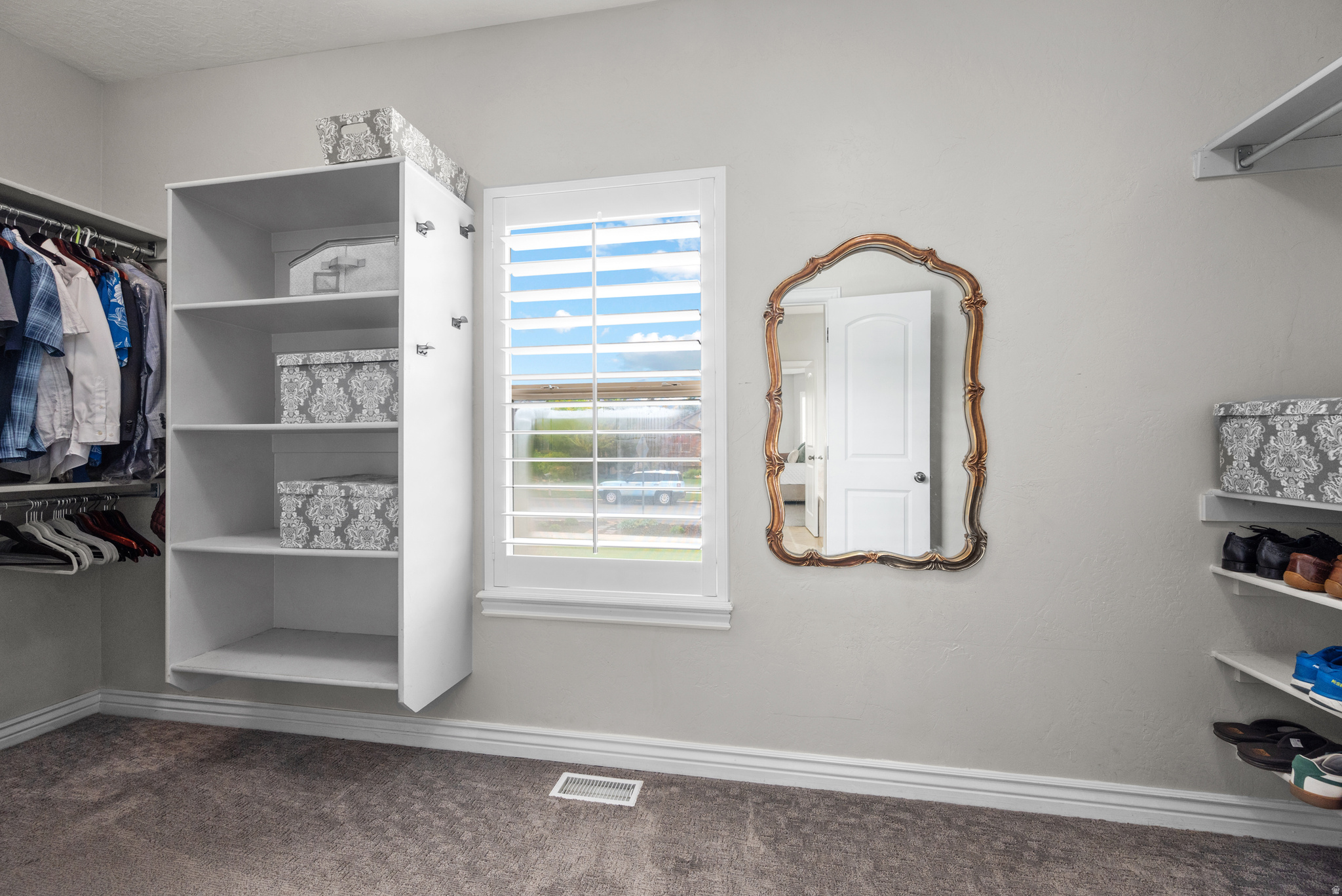 MEADOWS - Residential