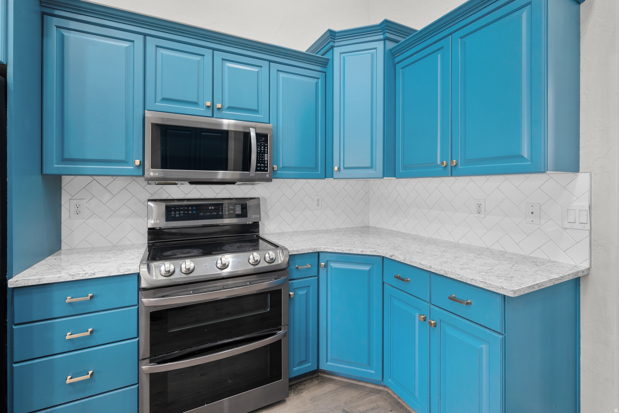 MEADOWS - Residential