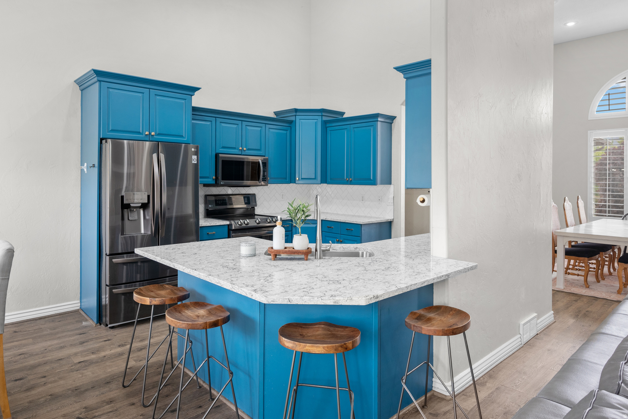 MEADOWS - Residential