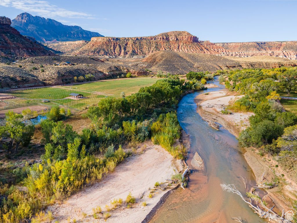 MINDIRA VINEYARDS - Residential