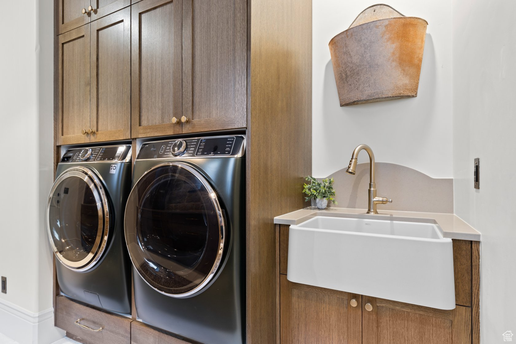 MINDIRA VINEYARDS - Residential