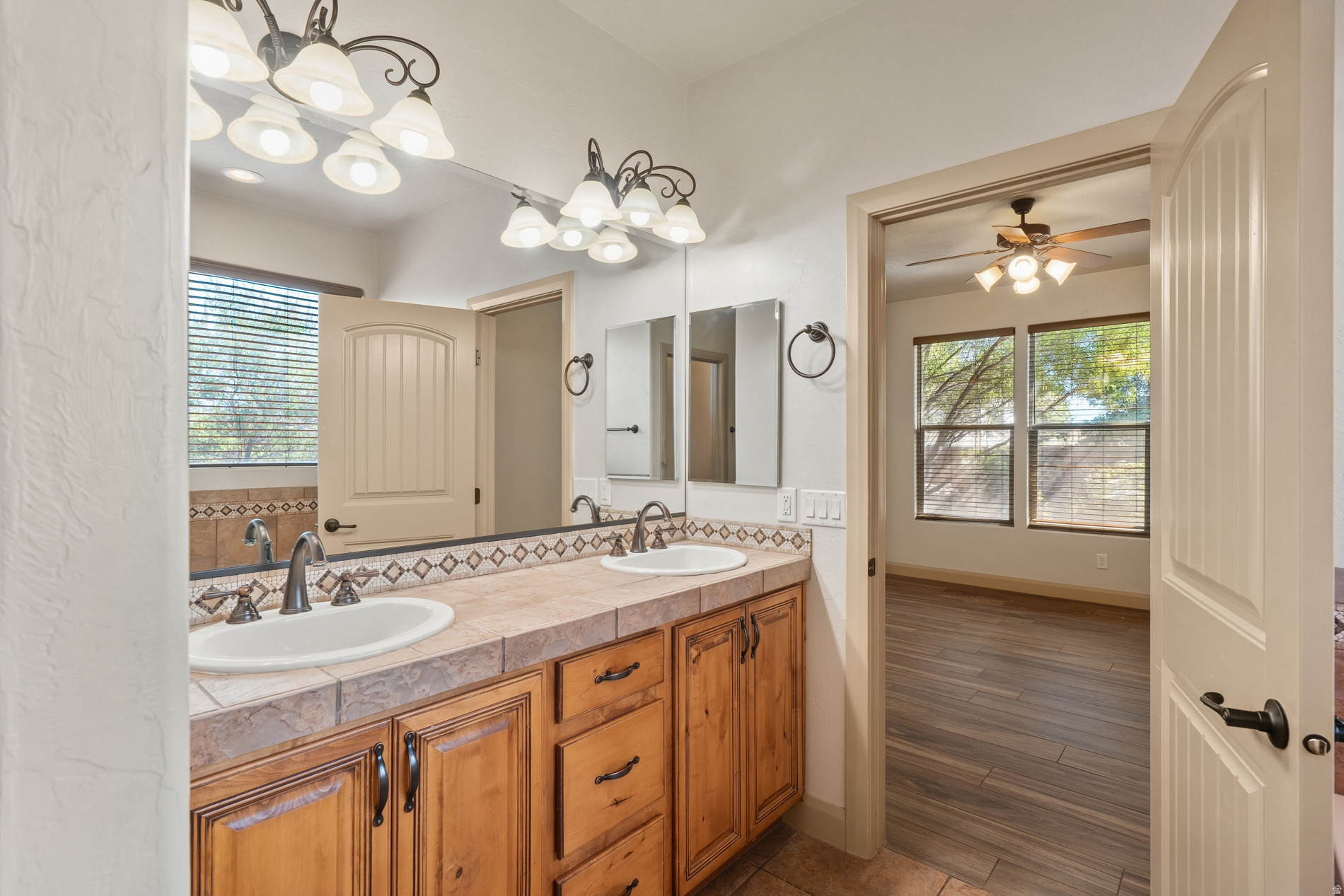 SHADOW CANYONS PH 1 OF IVINS - Residential