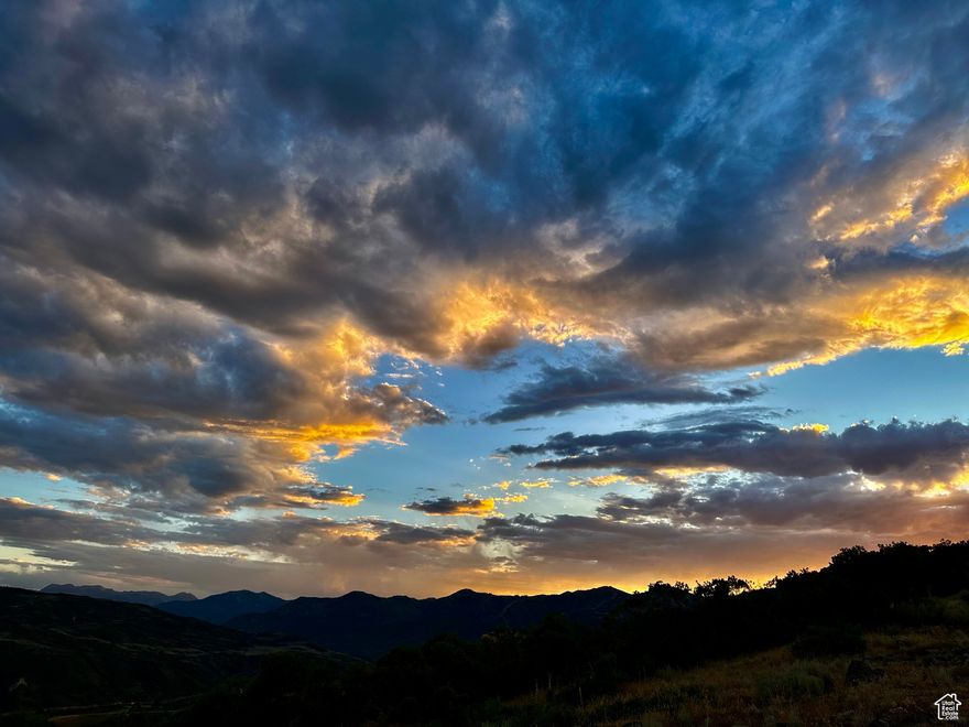 Coveted Cougar Moon, Tuhaye -  Big Views Talisker Club Membership included in Purchase Price. First public offering of this uphill building lot and being sold at Developer pricing.  Southern Exposure and big views offer sunrise, sunset, Marcella's Tiger Woods Golf Course, Victory Ranch, Timpanogos, and Deer Valley.