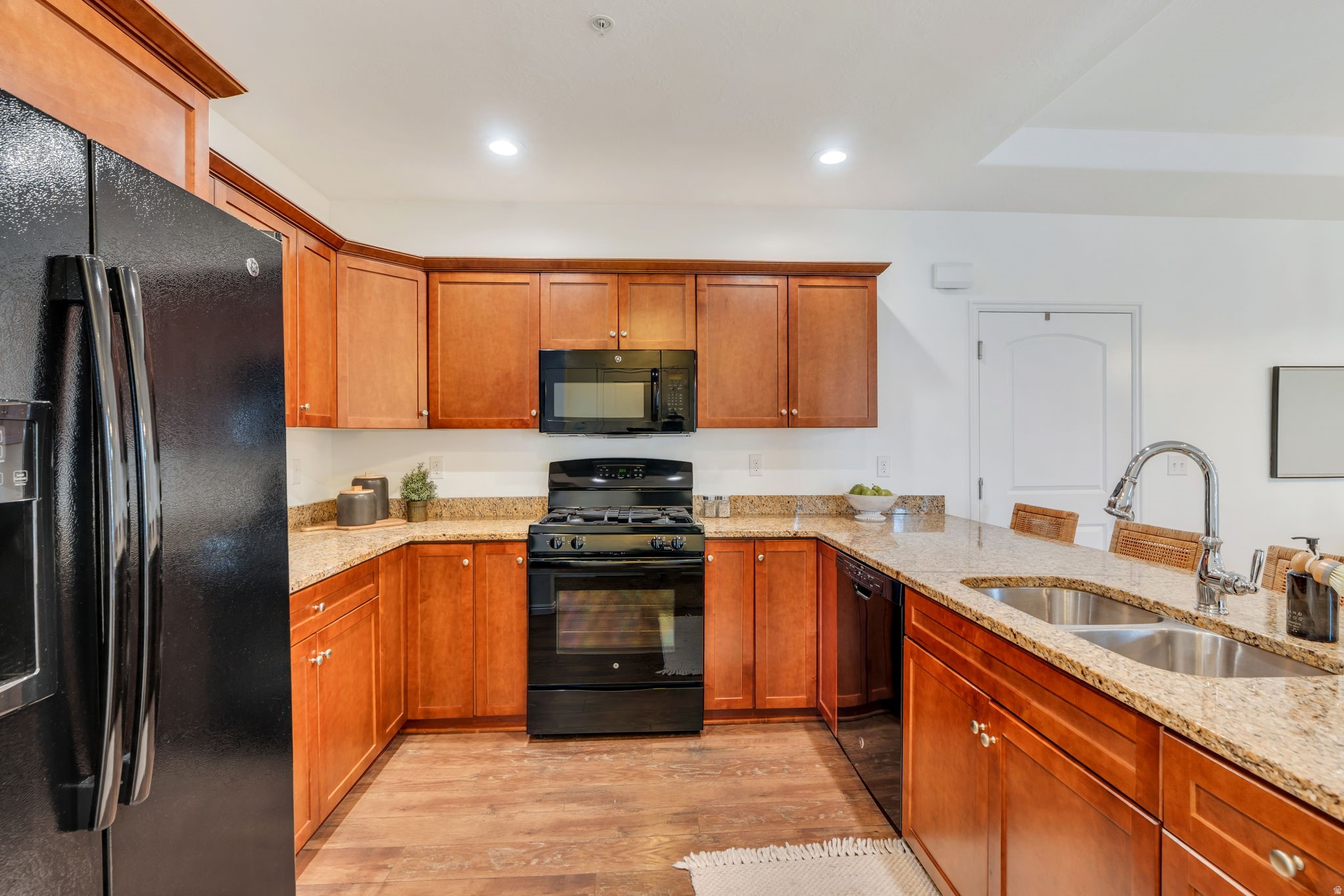 DAYBREAK - Residential