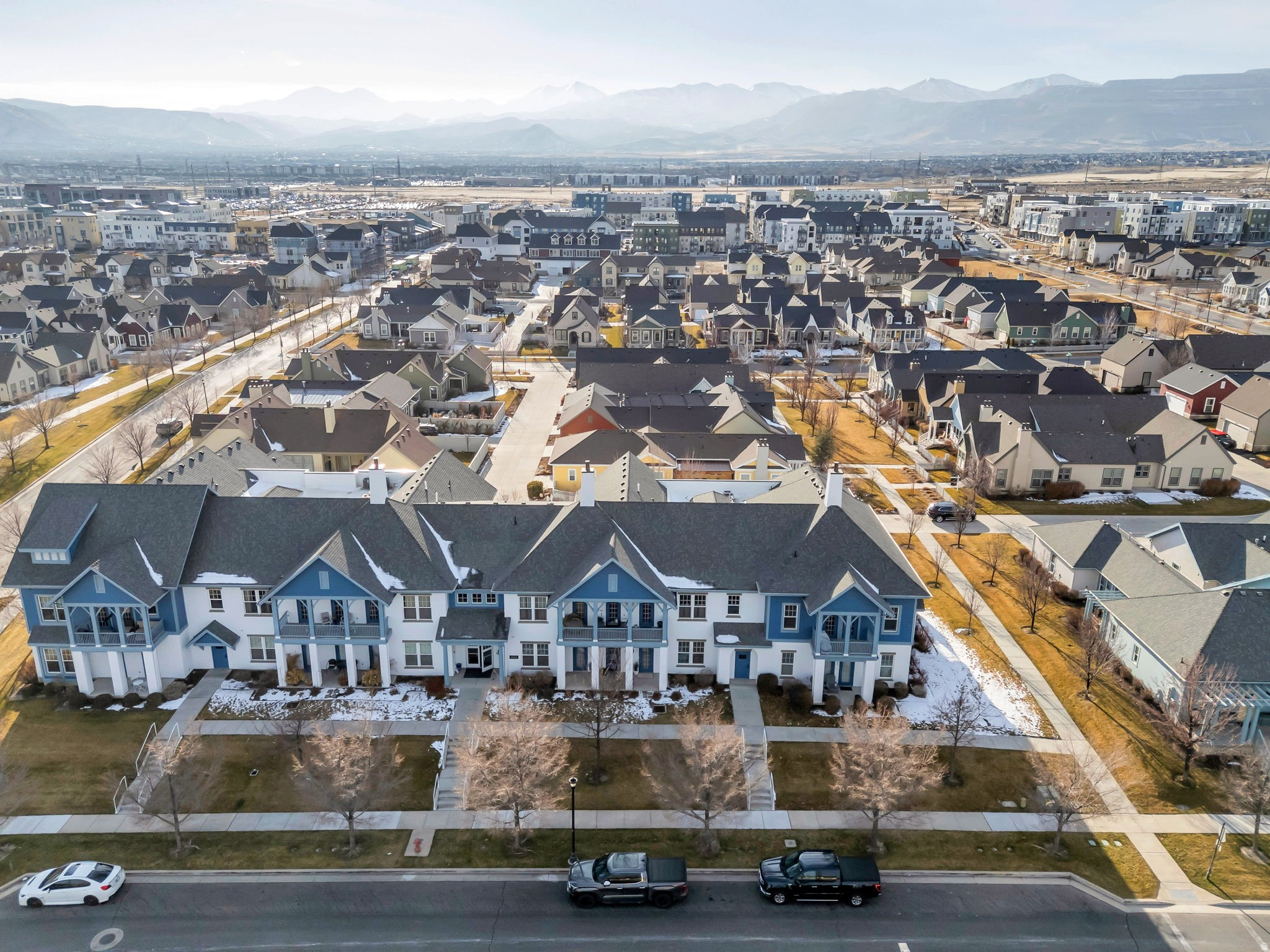 DAYBREAK - Residential