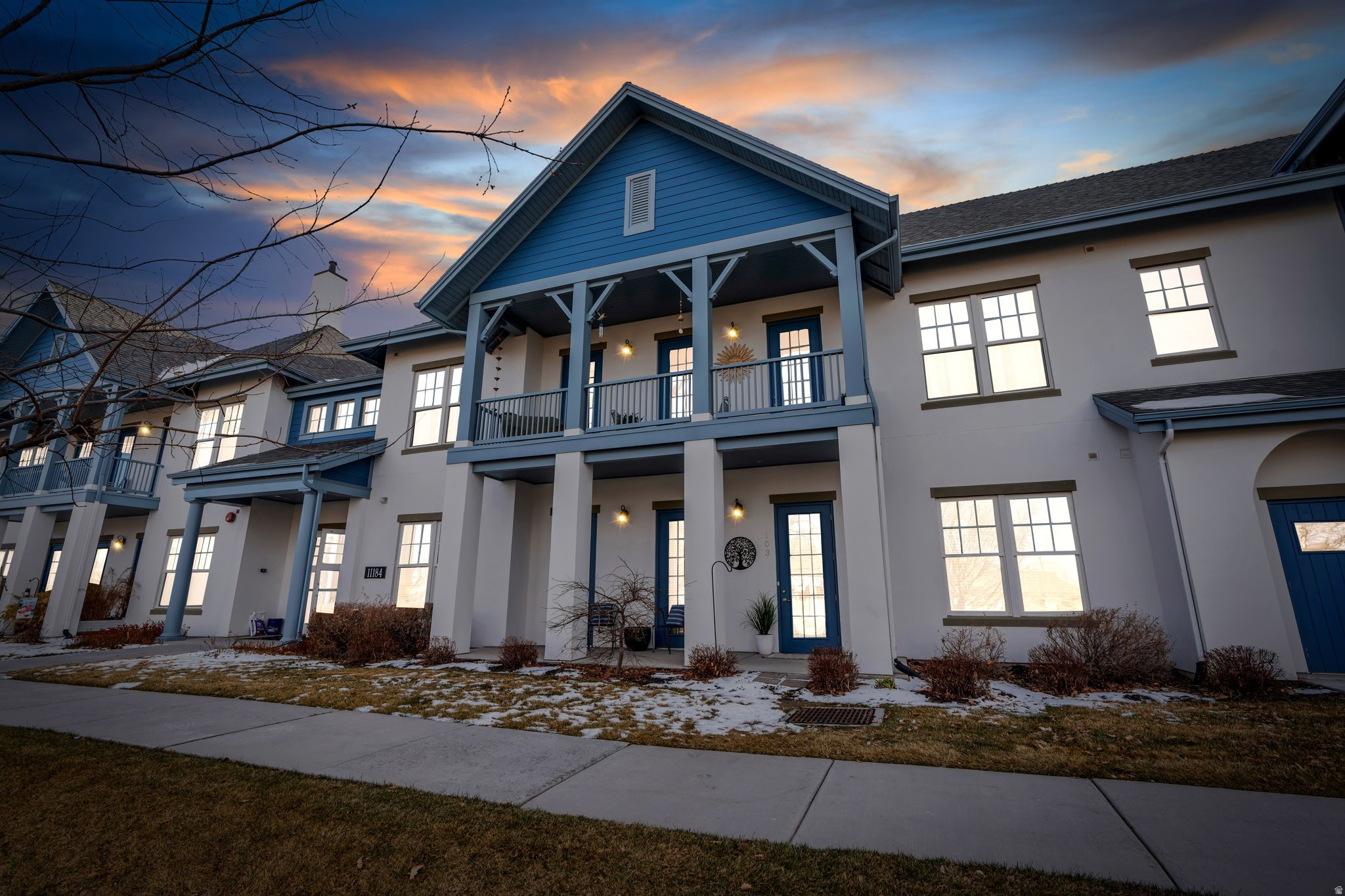 DAYBREAK - Residential