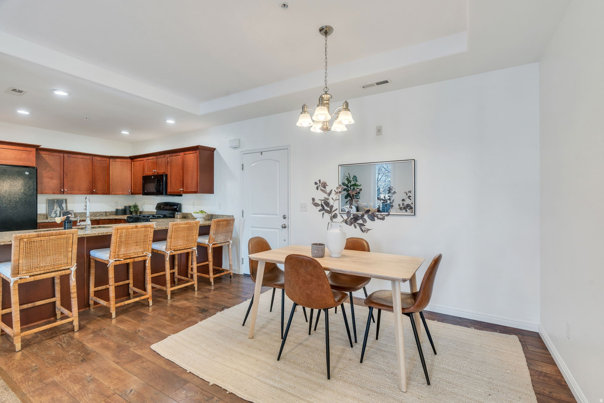 DAYBREAK - Residential