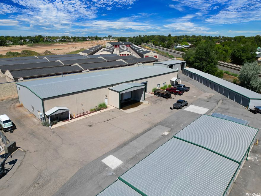 Square footage figures are provided as a courtesy estimate only and were obtained from Davis county assessor .  Buyer is advised to obtain an independent measurement.