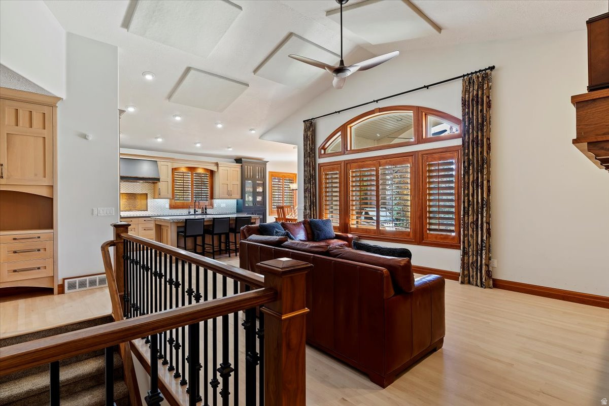 TRAPPER'S POINTE - Residential