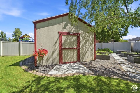 Tiny photo for 1467 W 2850 S, Syracuse, UT 84075 (MLS # 2190105)