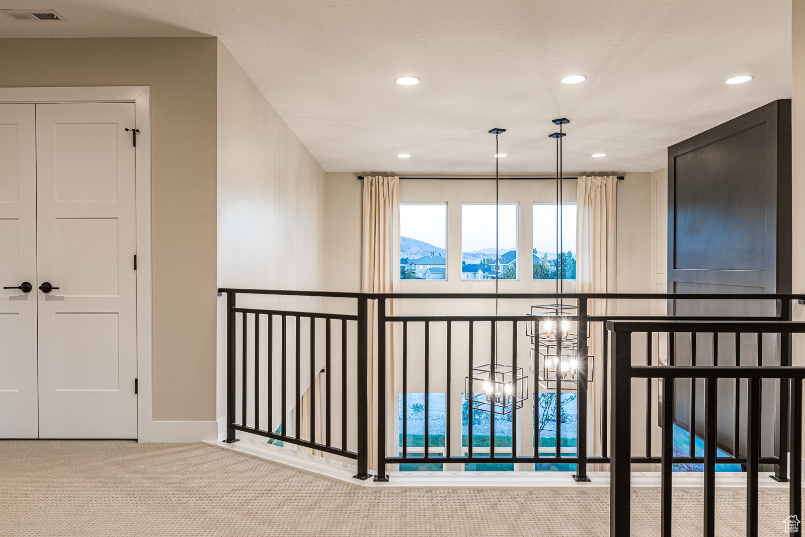 WILLOW ESTATES - Residential