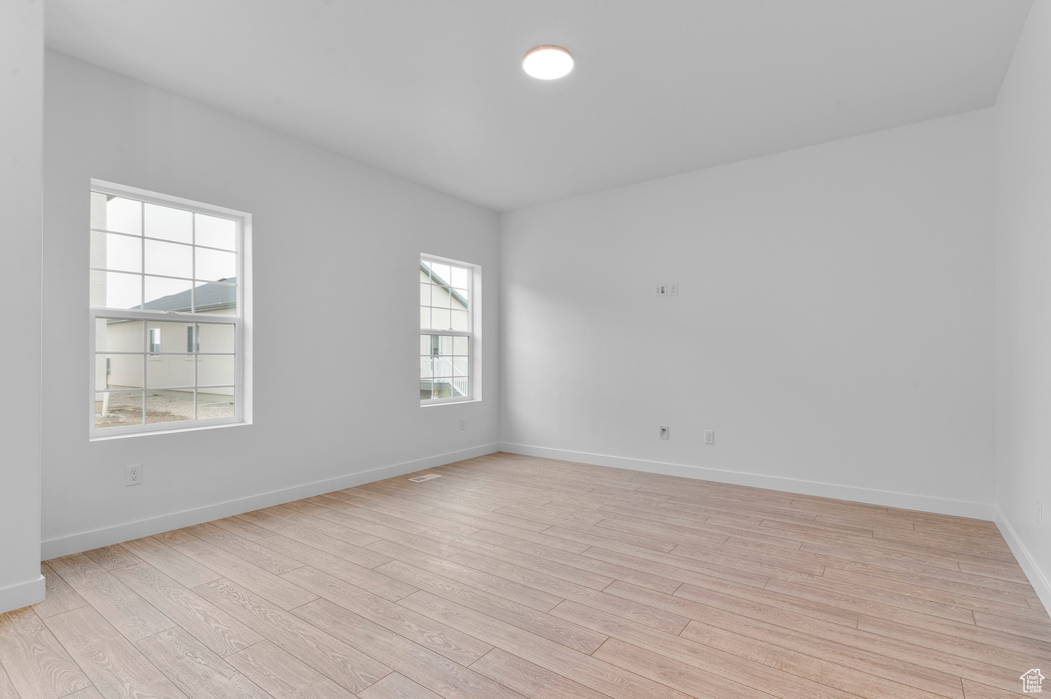 7780 W Blawn Wash Ln, Magna, Utah image 6