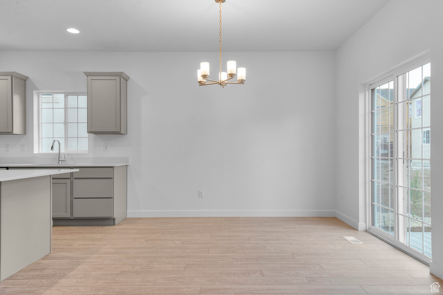 7780 W Blawn Wash Ln, Magna, Utah image 8