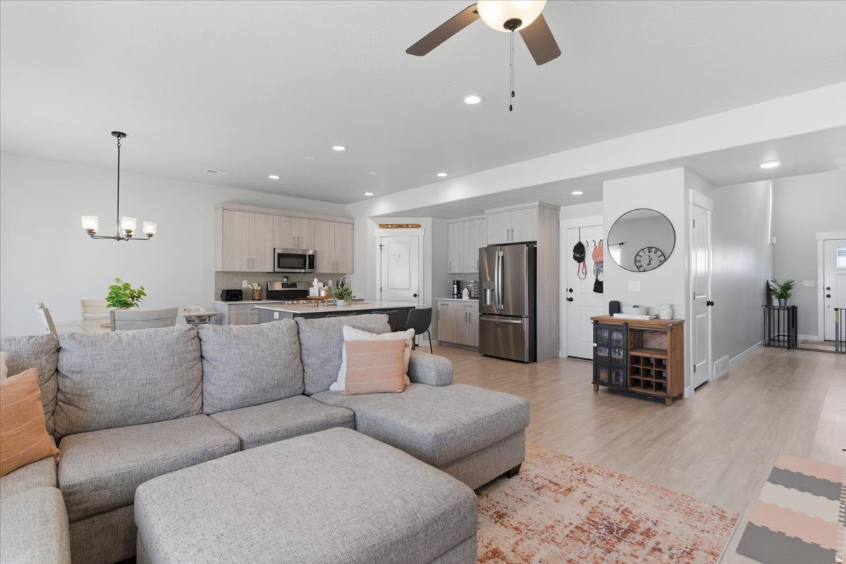 ASPIRE POINTE - Residential