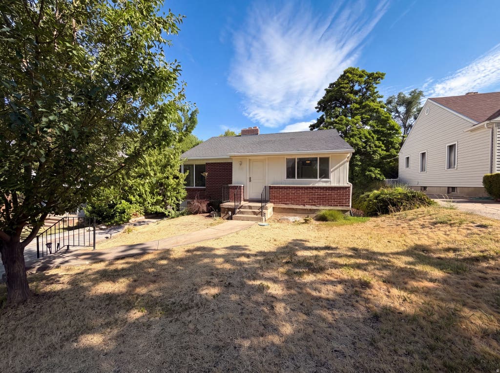 Photo of 1318 29TH ST, Ogden, UT 84403 (MLS # 2178164)