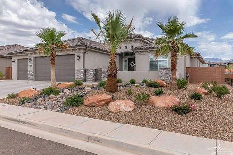 Tiny photo for 2046 N VISTA DR, Washington, UT 84780 (MLS # 2134315)