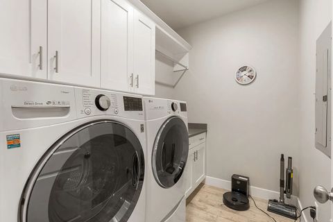 Tiny photo for 2046 N VISTA DR, Washington, UT 84780 (MLS # 2134315)