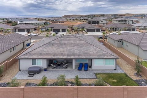 Tiny photo for 2046 N VISTA DR, Washington, UT 84780 (MLS # 2134315)