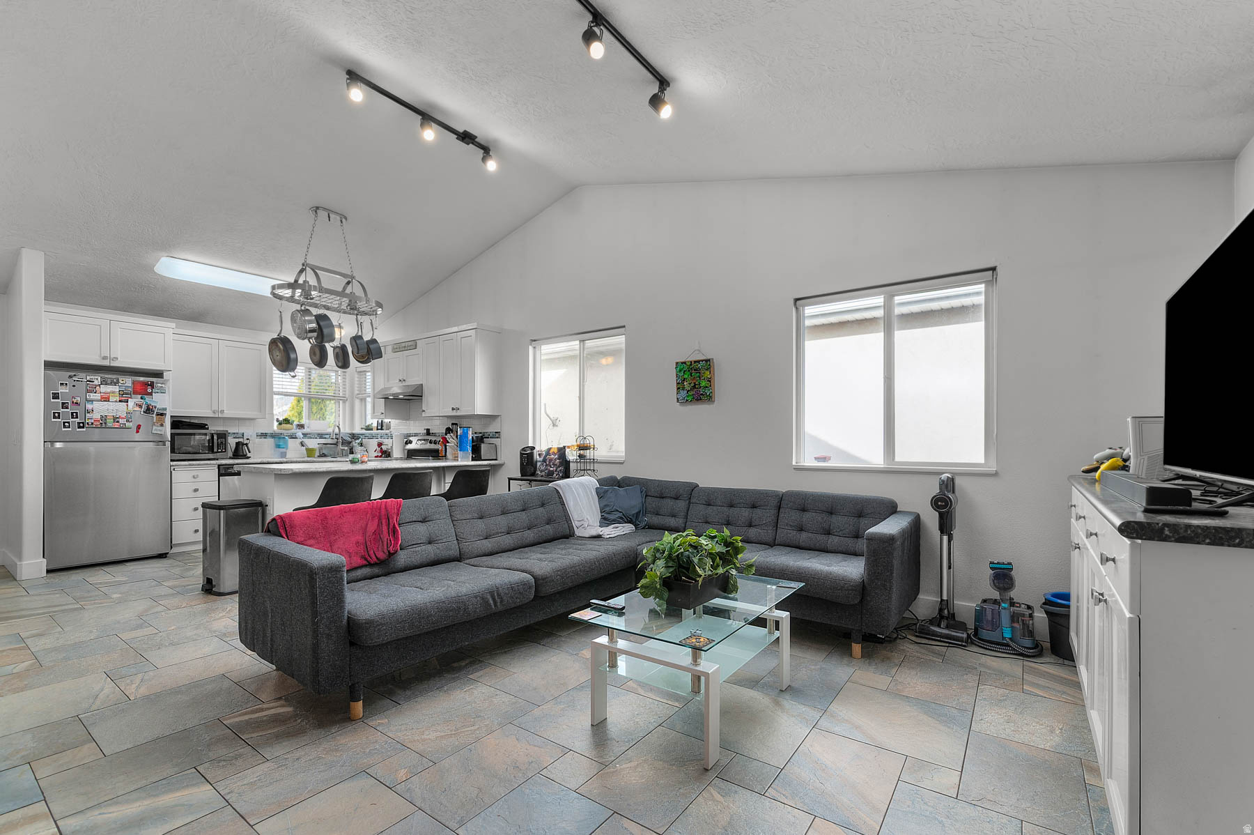 INAUGURATION - Residential