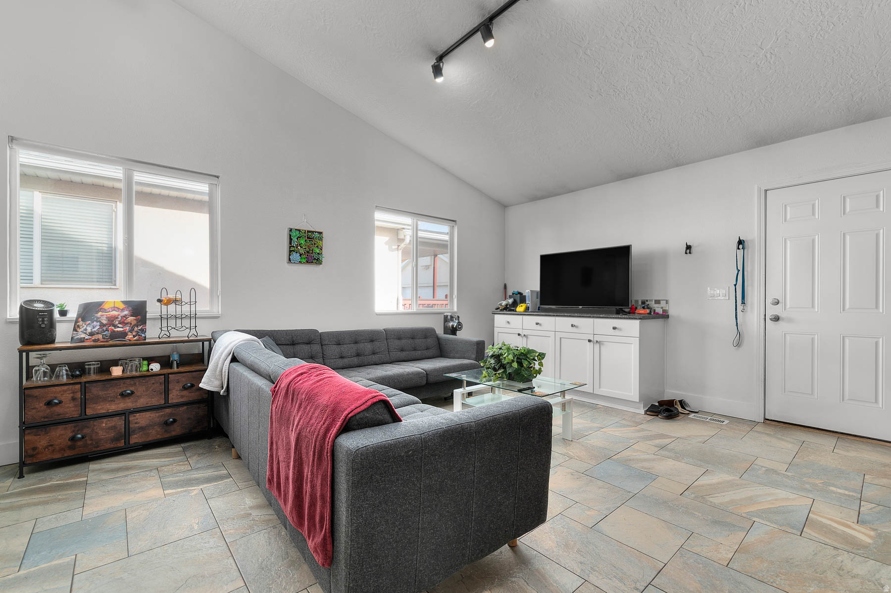 INAUGURATION - Residential