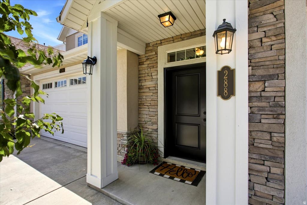 Photo of 288 S 600 W, Centerville, UT 84014 (MLS # 2181417)