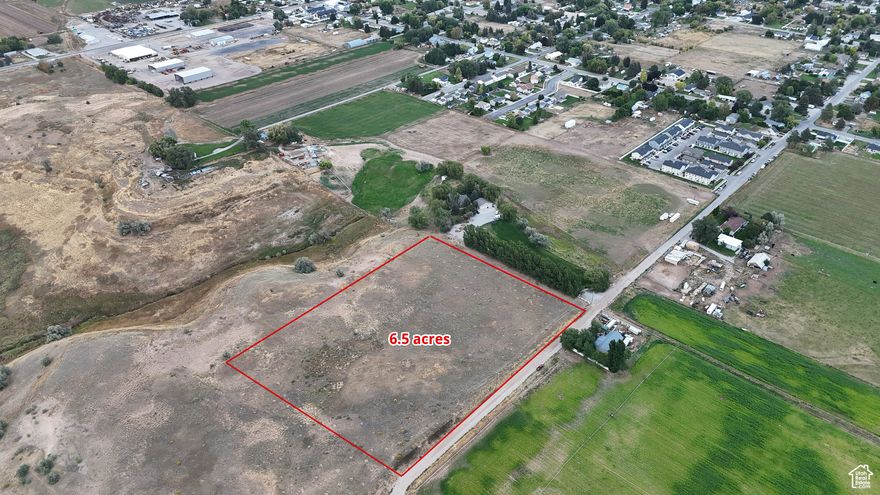 6.5 acres located on the outskirts of Preston. Property is zoned Residential B and offers development potential. Remote setting with open space and unobstructed views of the valley and surrounding mountains. Convenient access to town while maintaining a private, rural atmosphere. Suitable for a homesite or investment / development opportunity. More acreage available if interested.