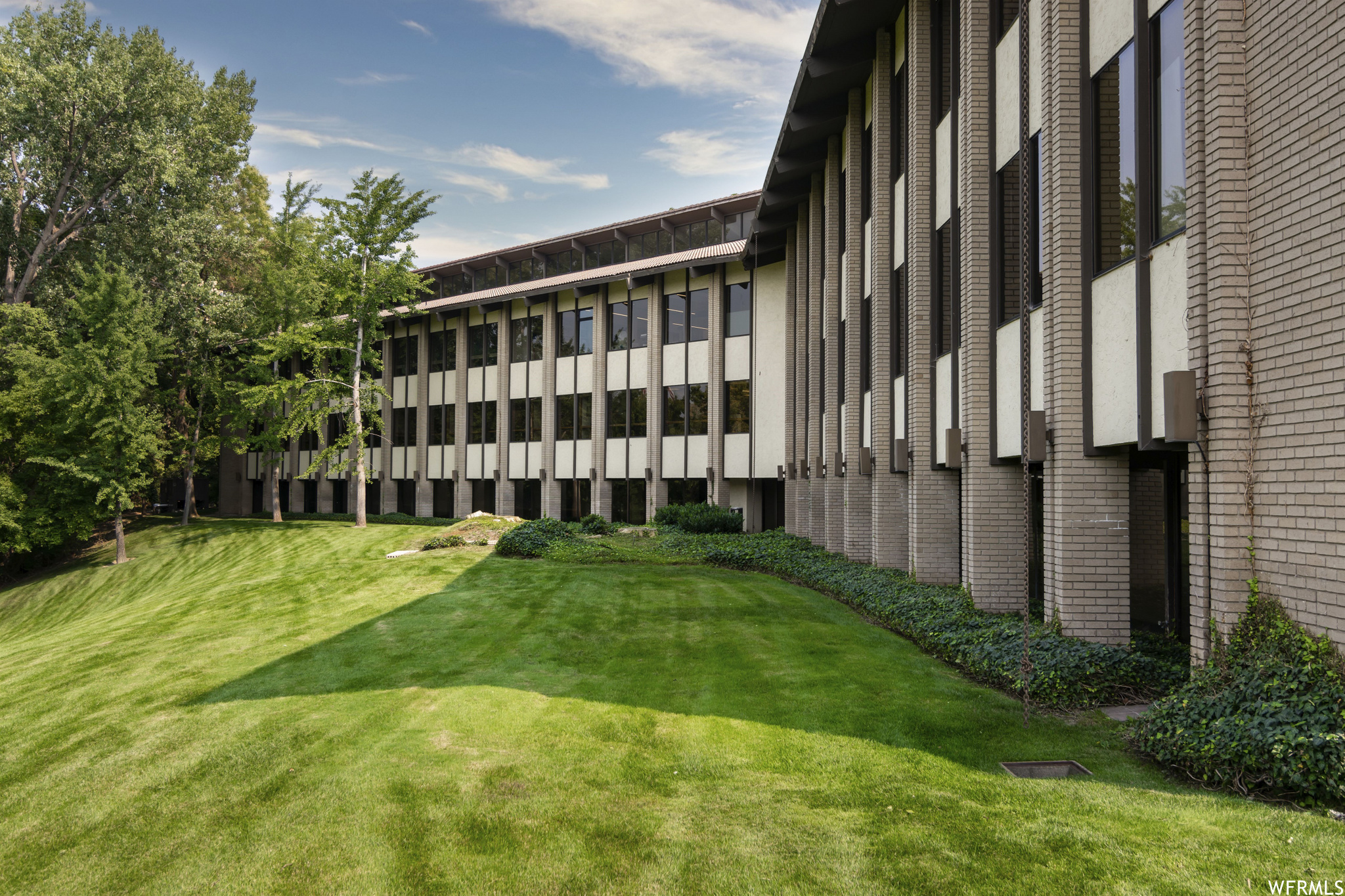 SPRING TERRACE CONDO - Commercial Sale