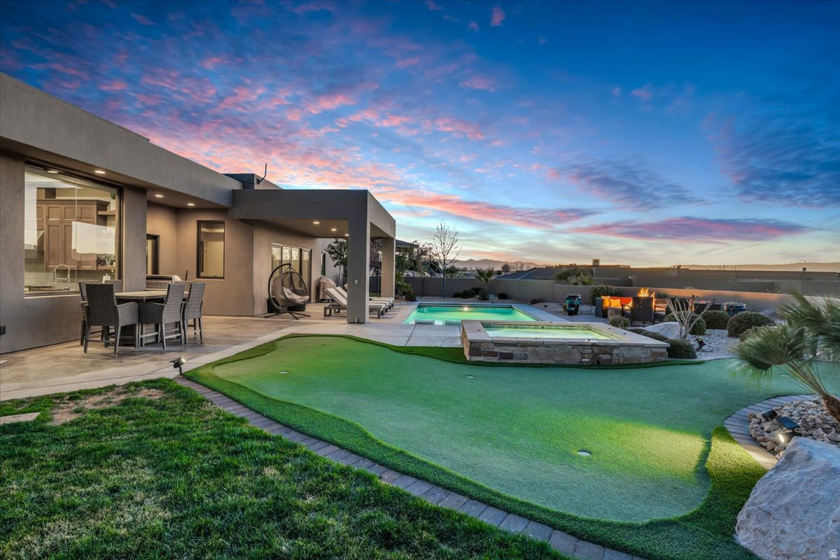 STONE CLIFF PH 10 - Residential