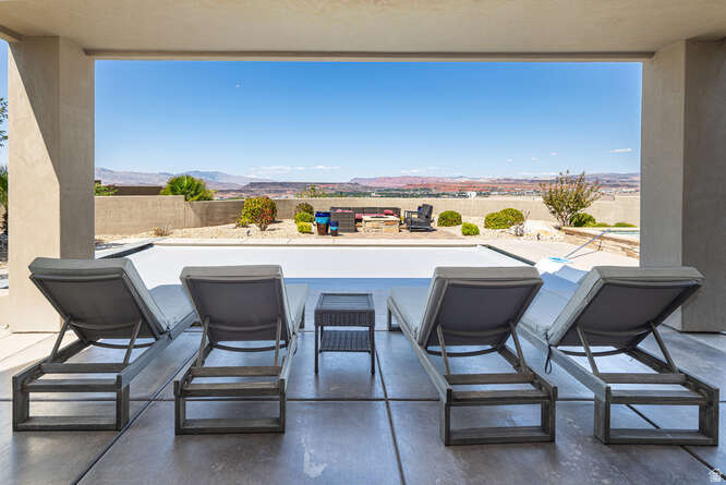 STONE CLIFF PH 10 - Residential