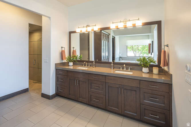 STONE CLIFF PH 10 - Residential